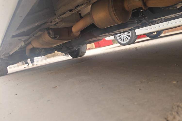 Used Mercedes-Benz Vito  Chassis Front Right
