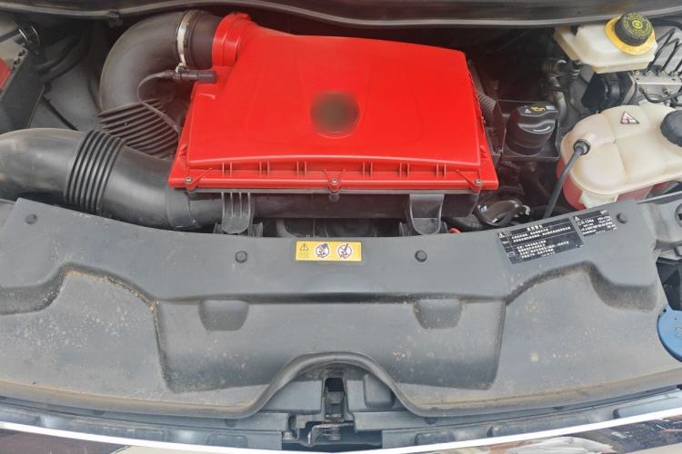 Used Mercedes-Benz Vito  Engine Bay