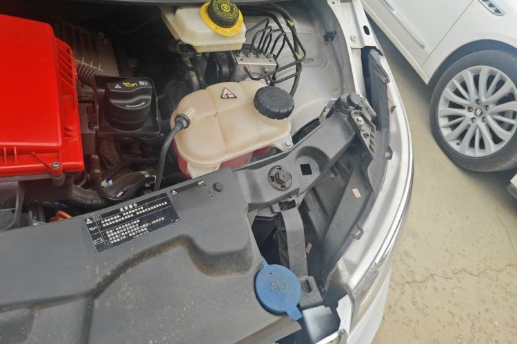 Used Mercedes-Benz Vito  Engine Bay Left
