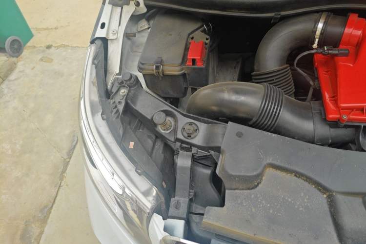 Used Mercedes-Benz Vito  Engine Bay Right