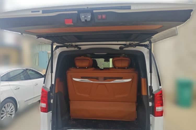 Used Mercedes-Benz Vito  Trunk