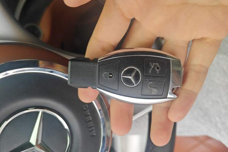 Used Mercedes-Benz Vito  Vehicle Key