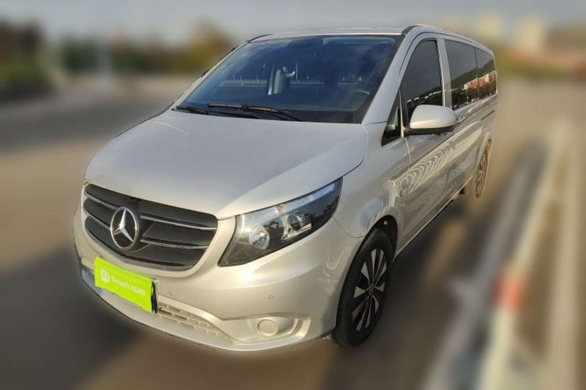 Used Mercedes-Benz Vito 2023 2.0T Business Version 7 Seats Front Left 45 Deg
