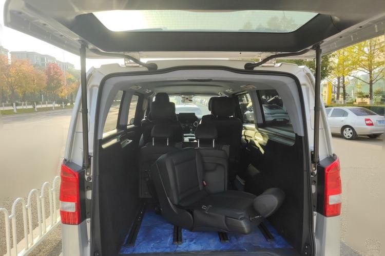 Used Mercedes-Benz Vito 2023 2.0T Business Version 7 Seats Trunk