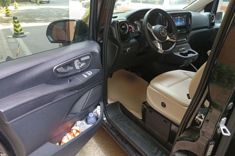 Used Mercedes-Benz Vito 2024 2.0T Business Version 7 Seats Driver Seat