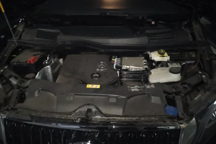 Used Mercedes-Benz Vito 2024 2.0T Elite Version 7 Seats Engine Bay