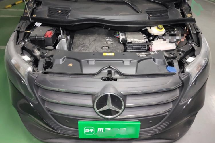 Used Mercedes-Benz Vito 2024 2.0T Business Version 7 Seats Engine Bay