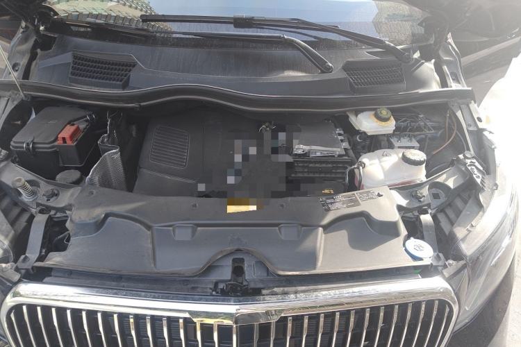 Used Mercedes-Benz Vito 2024 2.0T Elite Version 7 Seats Engine Bay