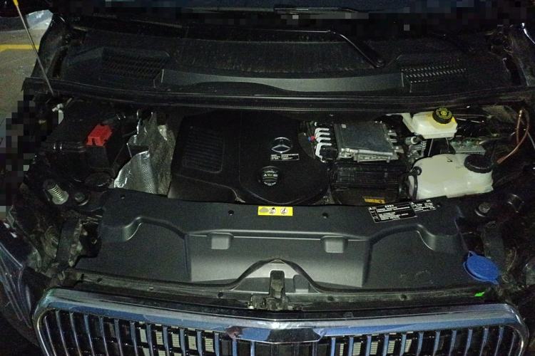 Used Mercedes-Benz Vito 2024 2.0T Business Version 7 Seats Engine Bay