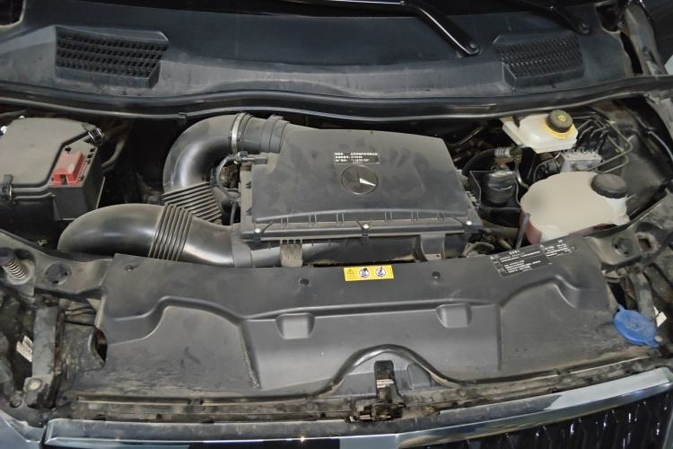Used Mercedes-Benz Vito 2024 2.0T Business Version 7 Seats Engine Bay