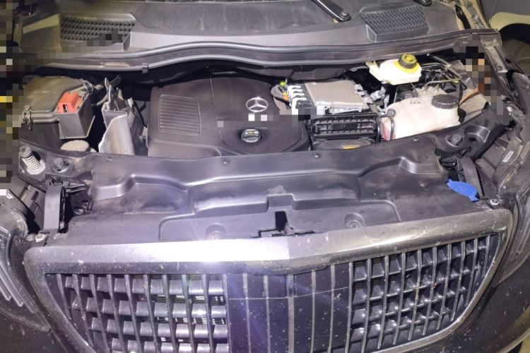 Used Mercedes-Benz Vito 2024 2.0T Business Version 7 Seats Engine Bay