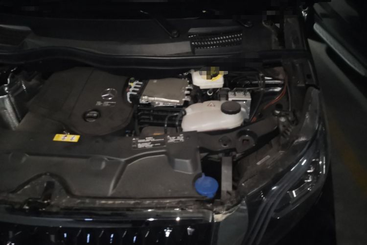 Used Mercedes-Benz Vito 2024 2.0T Elite Version 7 Seats Engine Bay Left