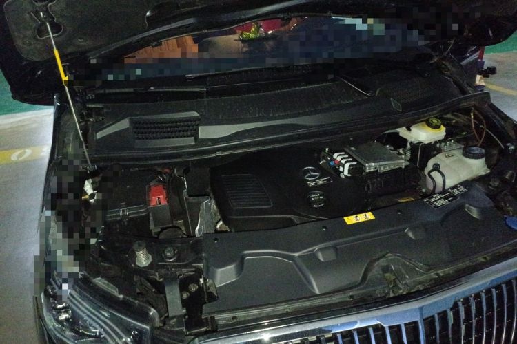 Used Mercedes-Benz Vito 2024 2.0T Business Version 7 Seats Engine Bay Right