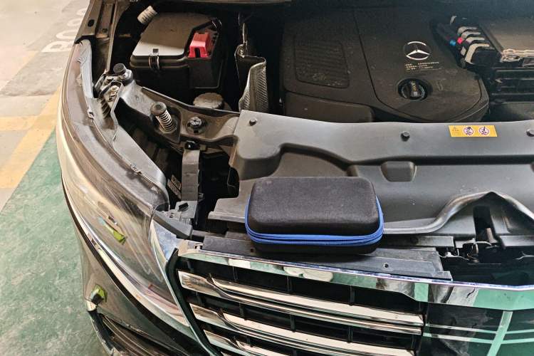 Used Mercedes-Benz Vito 2024 2.0T Business Version 7 Seats Engine Bay Right