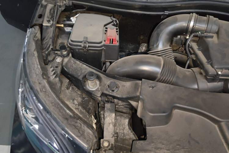 Used Mercedes-Benz Vito 2024 2.0T Business Version 7 Seats Engine Bay Right