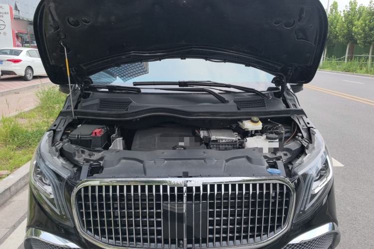 Used Mercedes-Benz Vito 2024 2.0T Business Version 7 Seats Engine Bay