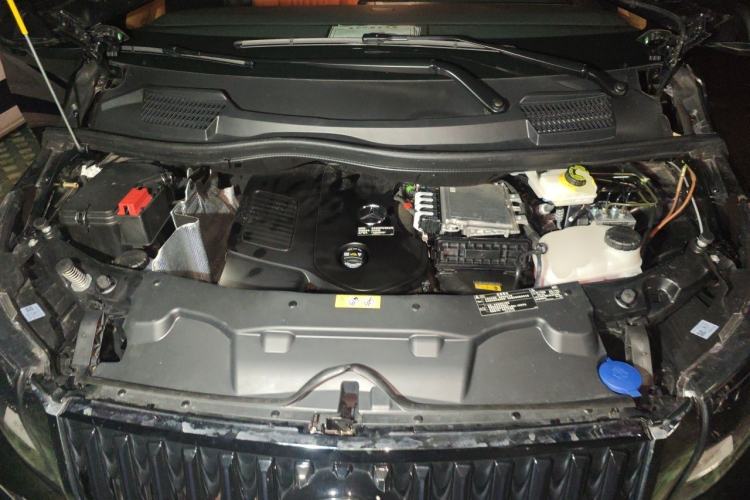 Used Mercedes-Benz Vito 2024 2.0T Elite Version 7 Seats Engine Bay