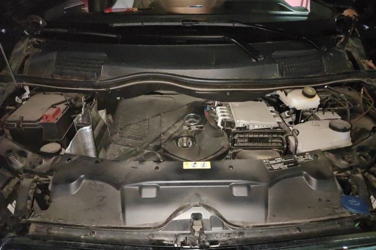 Used Mercedes-Benz Vito 2024 2.0T Business Version 7 Seats Engine Bay