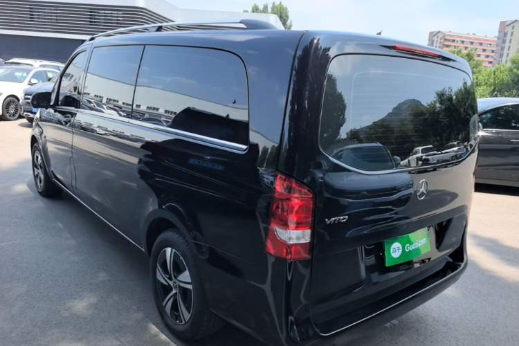 Used Mercedes-Benz Vito 2024 2.0T Elite Version 7 Seats Exterior 2