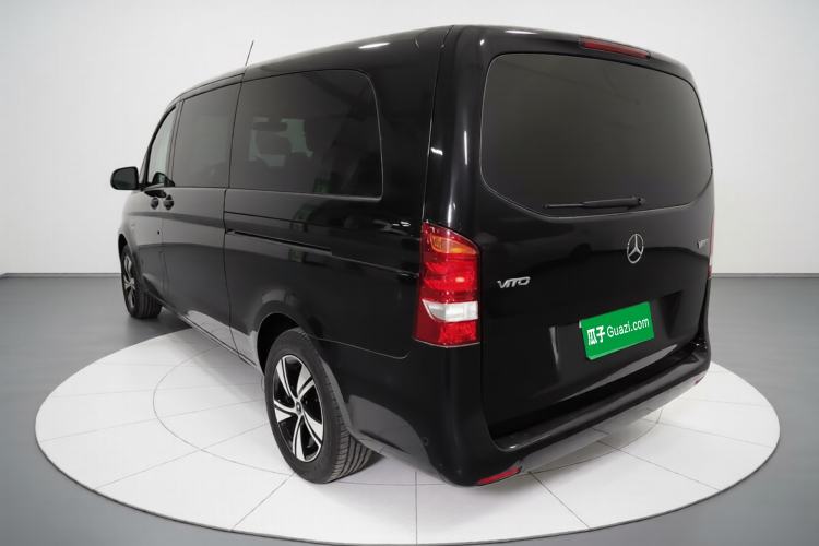 Used Mercedes-Benz Vito 2024 2.0T Business Version 7 Seats Exterior 3