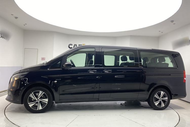 Used Mercedes-Benz Vito 2024 2.0T Business Version 7 Seats Exterior 3