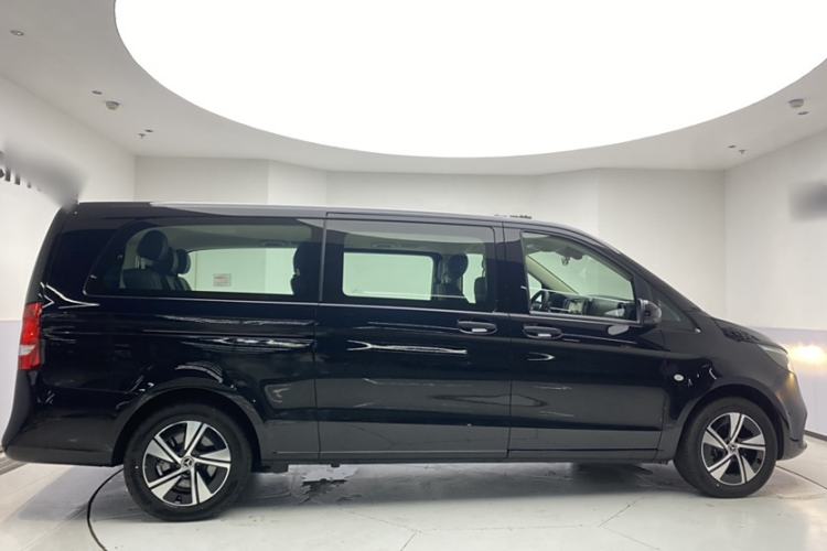 Used Mercedes-Benz Vito 2024 2.0T Business Version 7 Seats Exterior 4