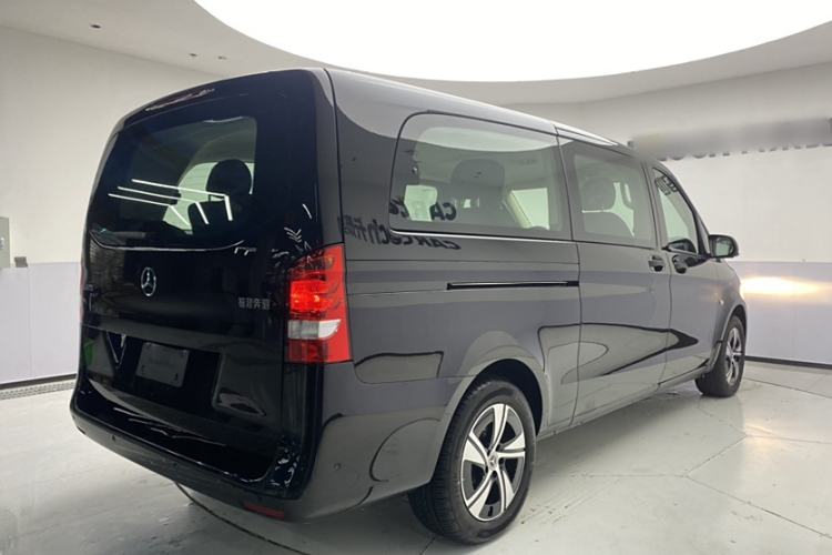 Used Mercedes-Benz Vito 2024 2.0T Business Version 7 Seats Exterior 5