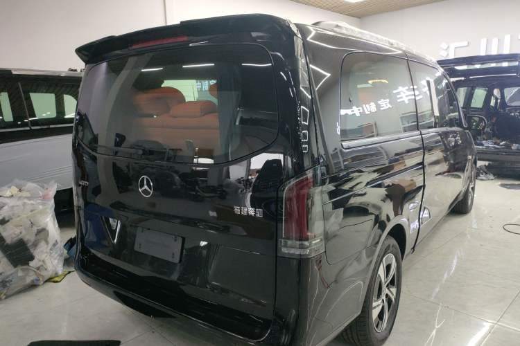 Used Mercedes-Benz Vito 2024 2.0T Elite Version 7 Seats Exterior 5