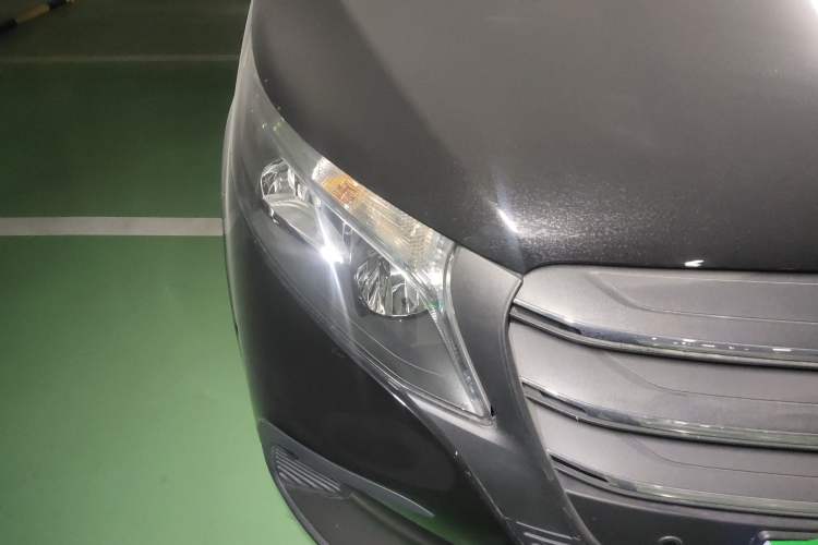 Used Mercedes-Benz Vito 2024 2.0T Business Version 7 Seats Exterior 6