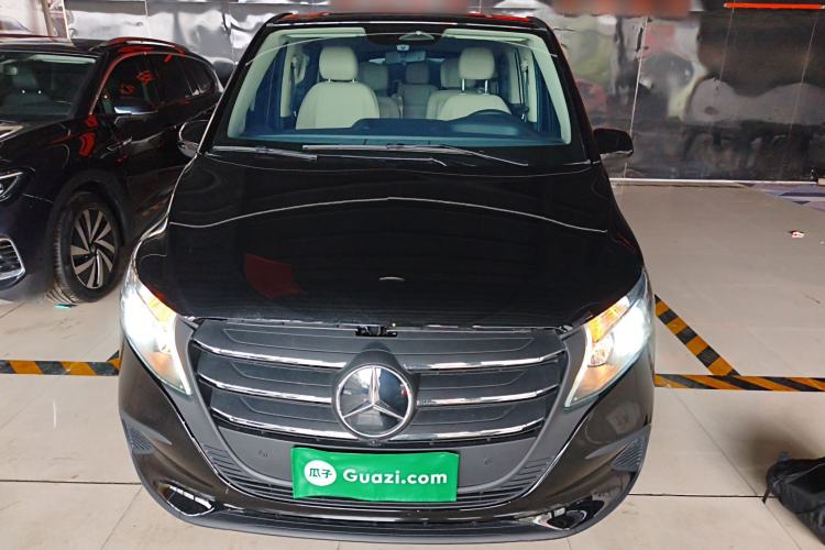 Used Mercedes-Benz Vito 2024 2.0T Elite Version 7 Seats Front