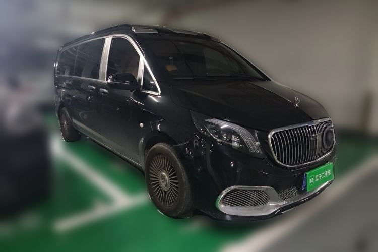 Used Mercedes-Benz Vito 2024 2.0T Elite Version 7 Seats Front Right 45 Deg