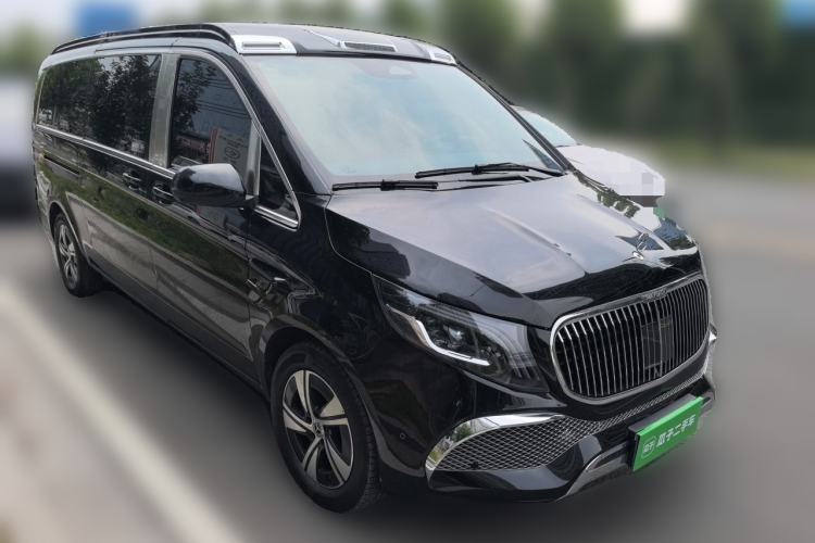 Used Mercedes-Benz Vito 2024 2.0T Business Version 7 Seats Front Right 45 Deg
