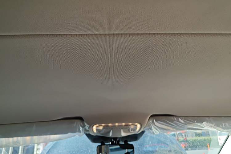 Used Mercedes-Benz Vito 2024 2.0T Elite Version 7 Seats Headliner