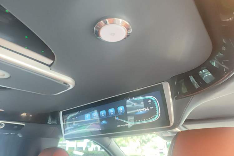 Used Mercedes-Benz Vito 2024 2.0T Elite Version 7 Seats Headliner