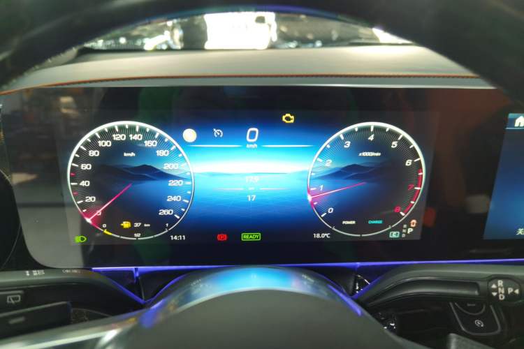 Used Mercedes-Benz Vito 2024 2.0T Business Version 7 Seats Instrument Cluster