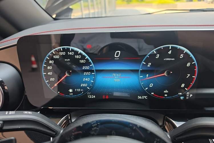 Used Mercedes-Benz Vito 2024 2.0T Elite Version 7 Seats Instrument Cluster