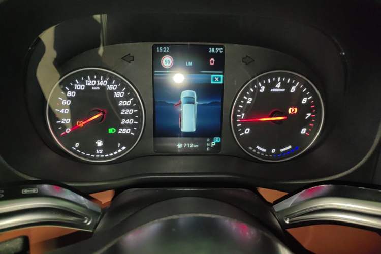 Used Mercedes-Benz Vito 2024 2.0T Business Version 7 Seats Instrument Cluster