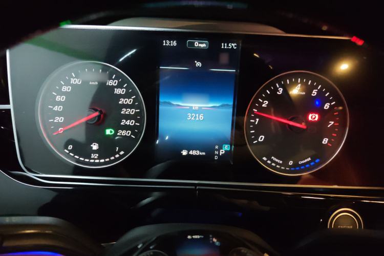 Used Mercedes-Benz Vito 2024 2.0T Elite Version 7 Seats Instrument Cluster