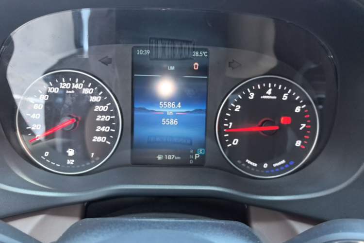 Used Mercedes-Benz Vito 2024 2.0T Elite Version 7 Seats Instrument Cluster