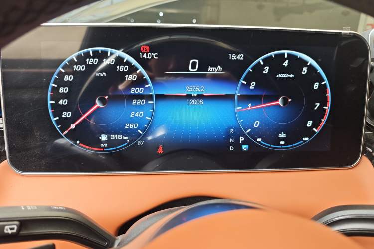 Used Mercedes-Benz Vito 2024 2.0T Business Version 7 Seats Instrument Cluster