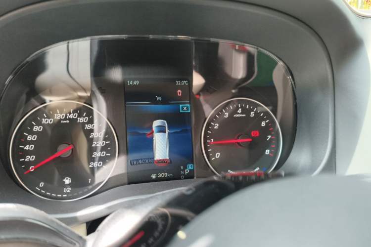 Used Mercedes-Benz Vito 2024 2.0T Elite Version 7 Seats Instrument Cluster