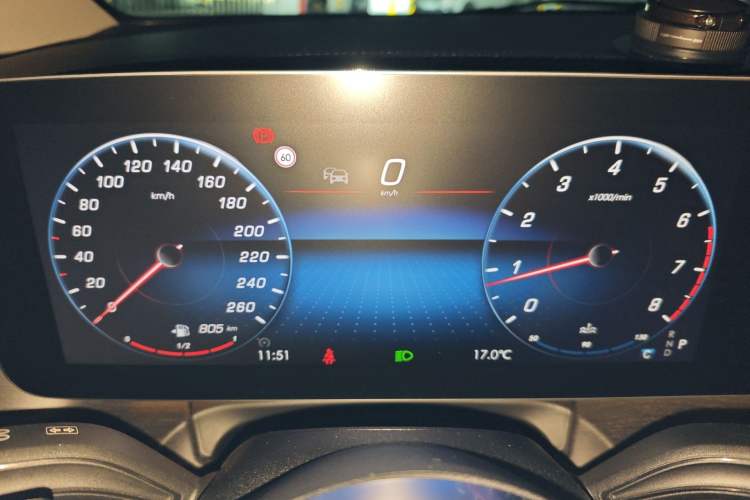 Used Mercedes-Benz Vito 2024 2.0T Business Version 7 Seats Instrument Cluster