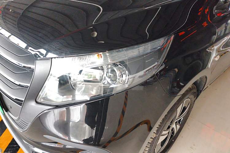 Used Mercedes-Benz Vito 2024 2.0T Elite Version 7 Seats Left Front Headlight