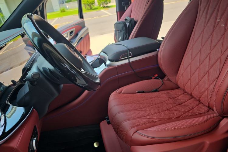 Used Mercedes-Benz Vito 2024 2.0T Elite Version 7 Seats Left Front Seat
