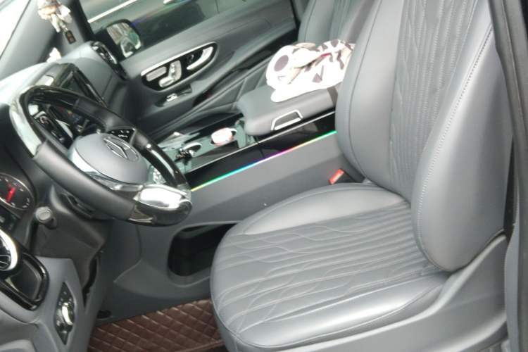 Used Mercedes-Benz Vito 2024 2.0T Business Version 7 Seats Left Front Seat