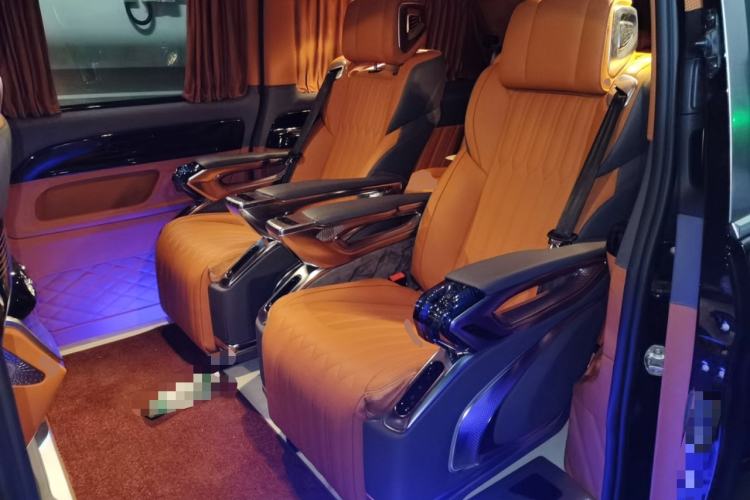 Used Mercedes-Benz Vito 2024 2.0T Business Version 7 Seats Left Rear Seat