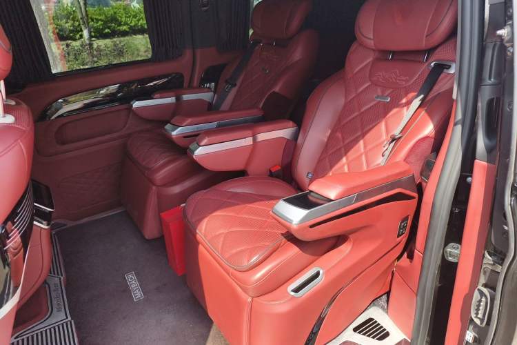Used Mercedes-Benz Vito 2024 2.0T Business Version 7 Seats Left Rear Seat