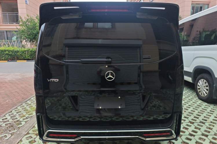 Used Mercedes-Benz Vito 2024 2.0T Elite Version 7 Seats Rear