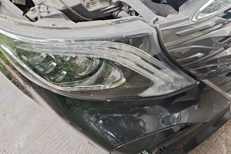 Used Mercedes-Benz Vito  Right Front Headlight