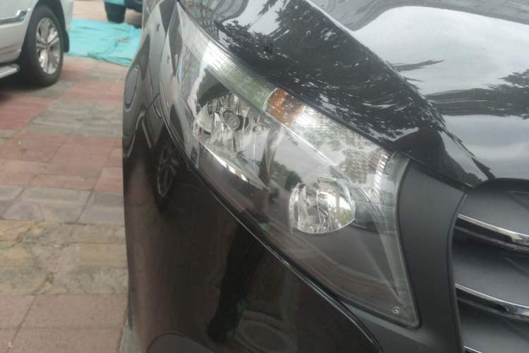 Used Mercedes-Benz Vito 2024 2.0T Elite Version 7 Seats Right Front Headlight